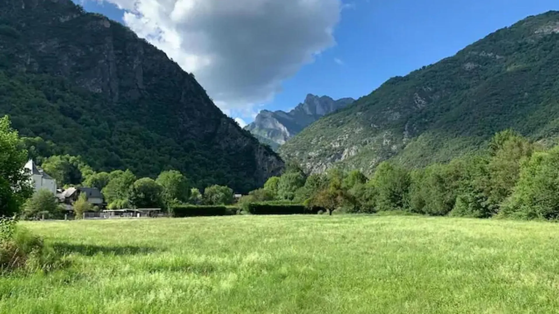 Mountain View 2 Bedroom Apartment Saint Beat Lez Saint-Beat