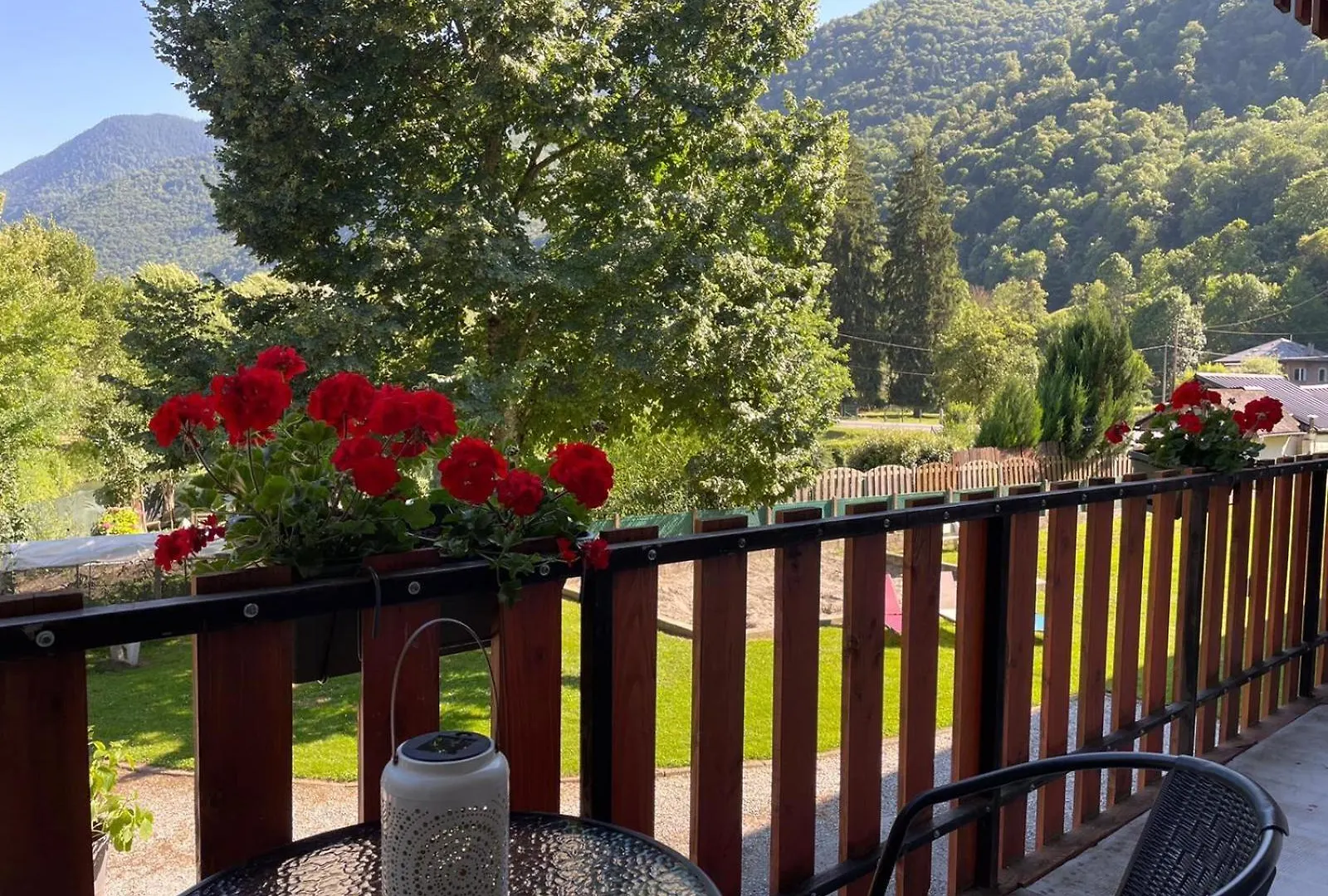 Mountain View 2 Bedroom Apartment Saint Beat Lez  Saint-Beat