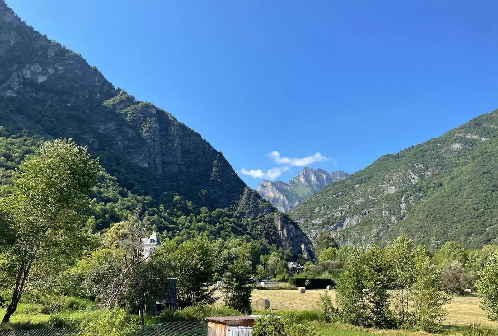 Mountain View 2 Bedroom Apartment Saint Beat Lez